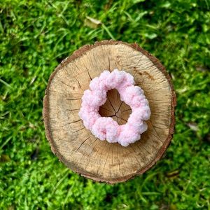 Pink handmade crocheted Scrunchies